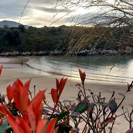 Llanes